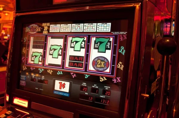Live dealer blackjack table on one-hundred-eighty-nine mobile interface